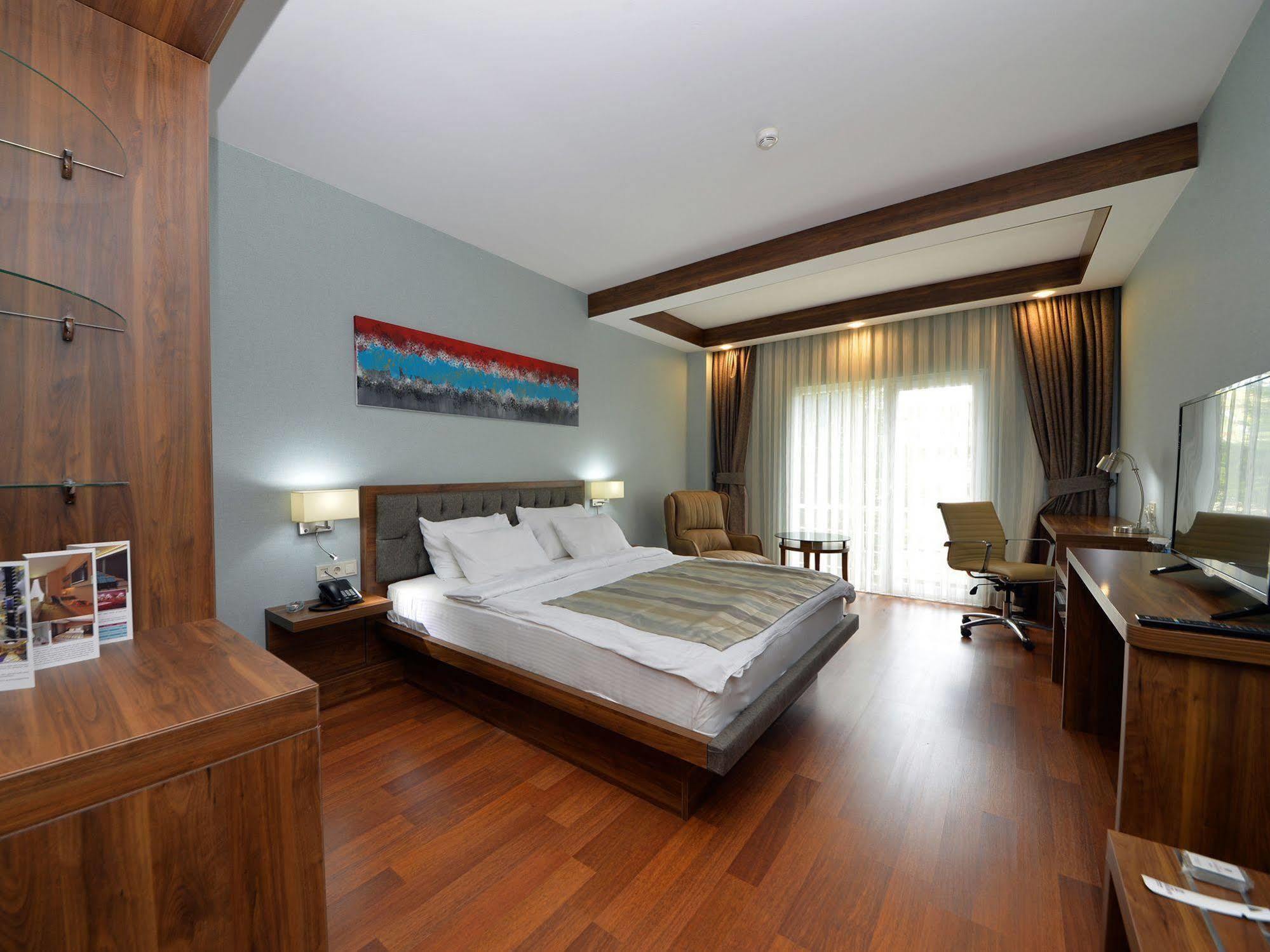 Limapark Hotel Serdivan Exterior foto