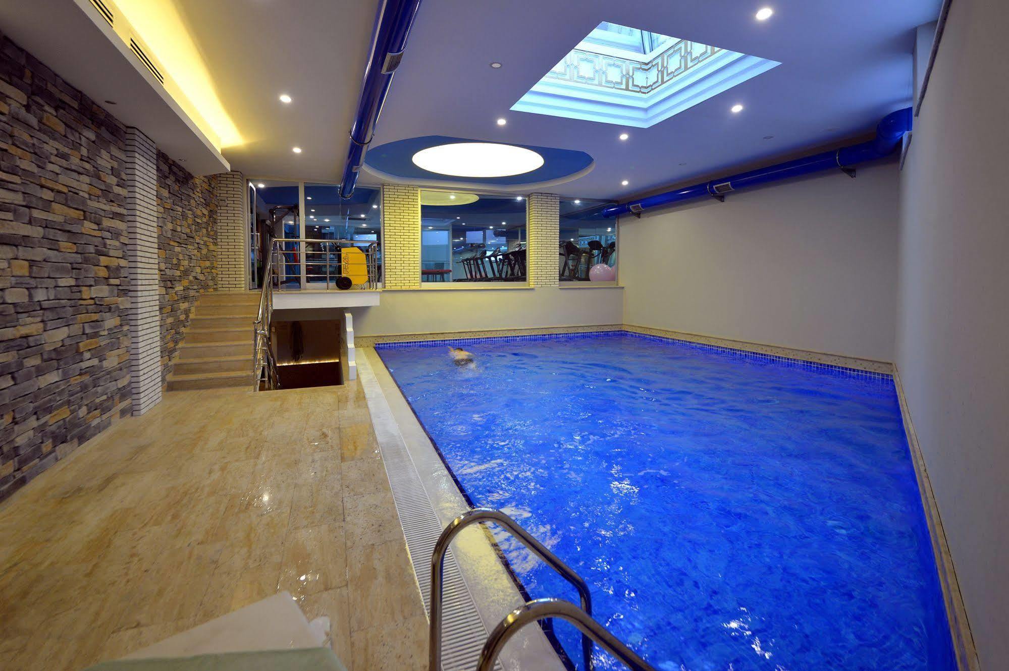 Limapark Hotel Serdivan Exterior foto